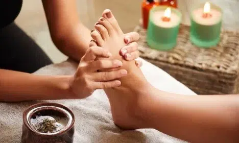 Voetreflexmassage bij Aroen-Ya